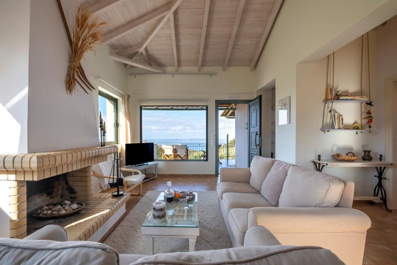 Chamaloni Cottages Finikounta Ngoại thất bức ảnh