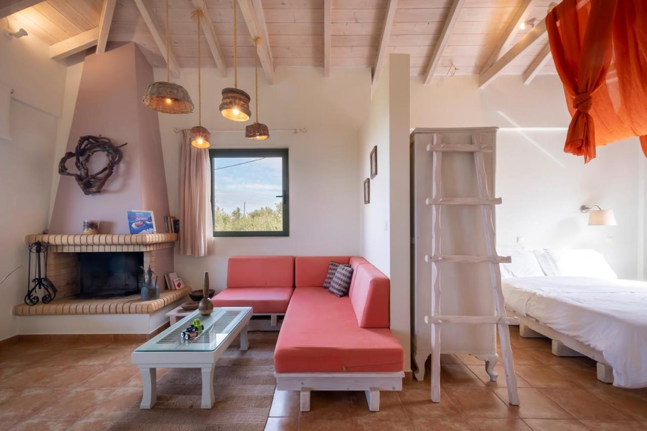 Chamaloni Cottages Finikounta Ngoại thất bức ảnh