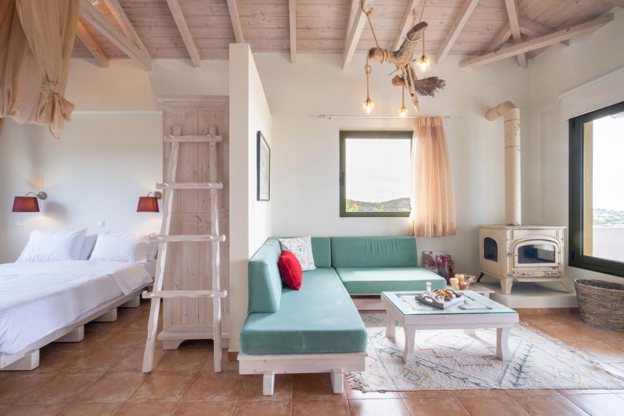 Chamaloni Cottages Finikounta Ngoại thất bức ảnh